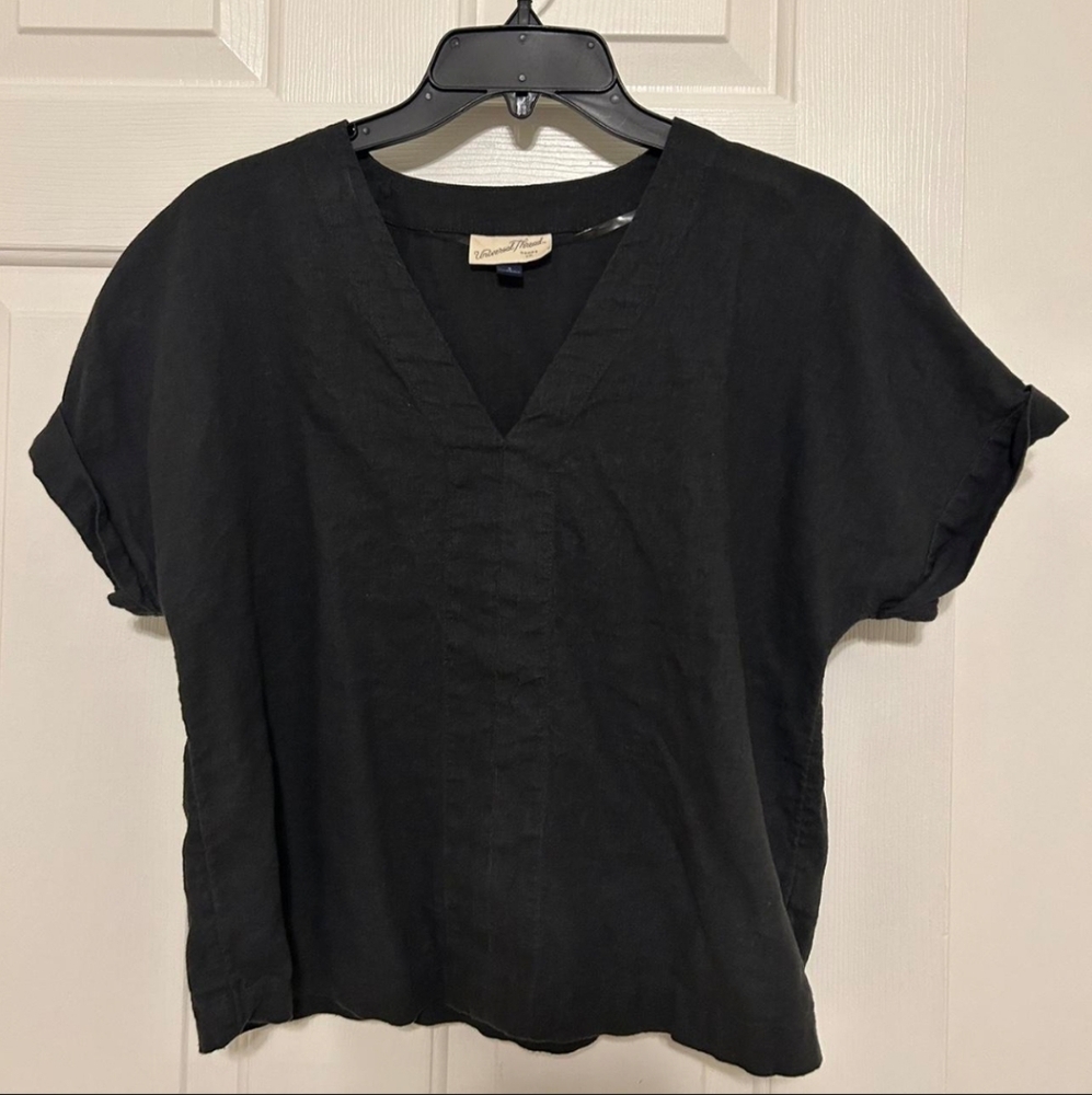 Linen Blend Universal Thread Top
